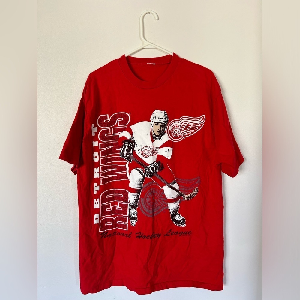 Vintage 1992 Detroit Red Wings NHL Tshirt Size L